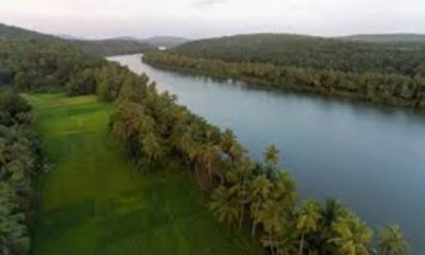 Opposition rushes to well of House on nationalization of Goan rivers by BJP govt