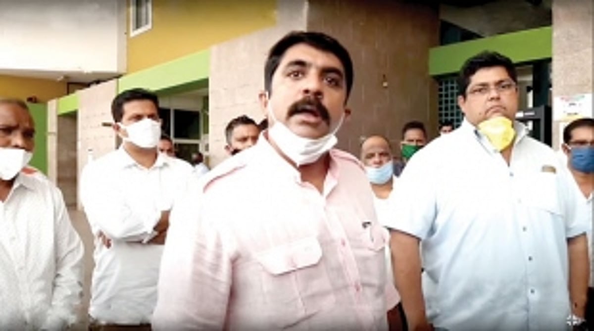 Opposition slam govt’s discriminatory SOP for domestic and international travellers