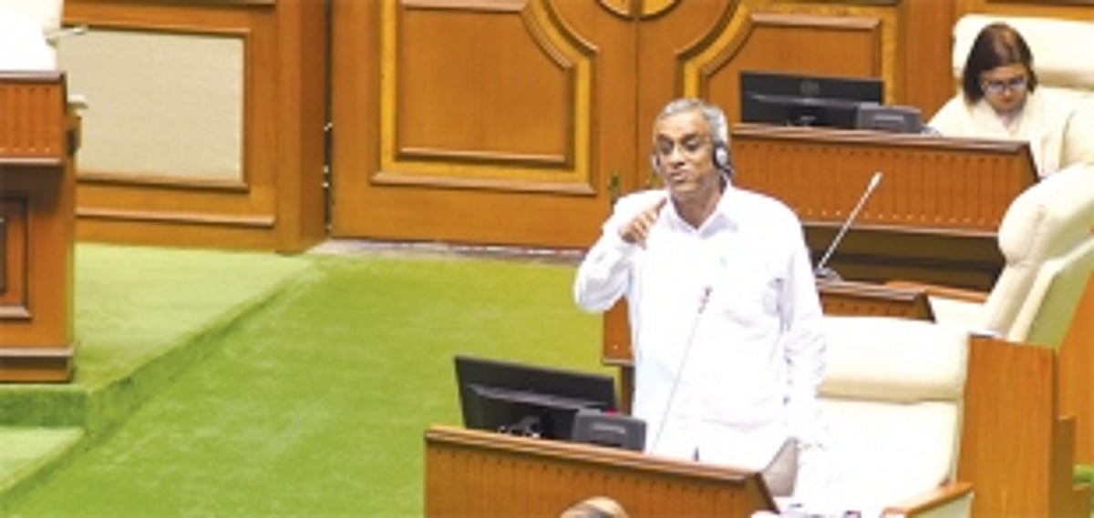 Opposition slams government over continued hike in power tariff