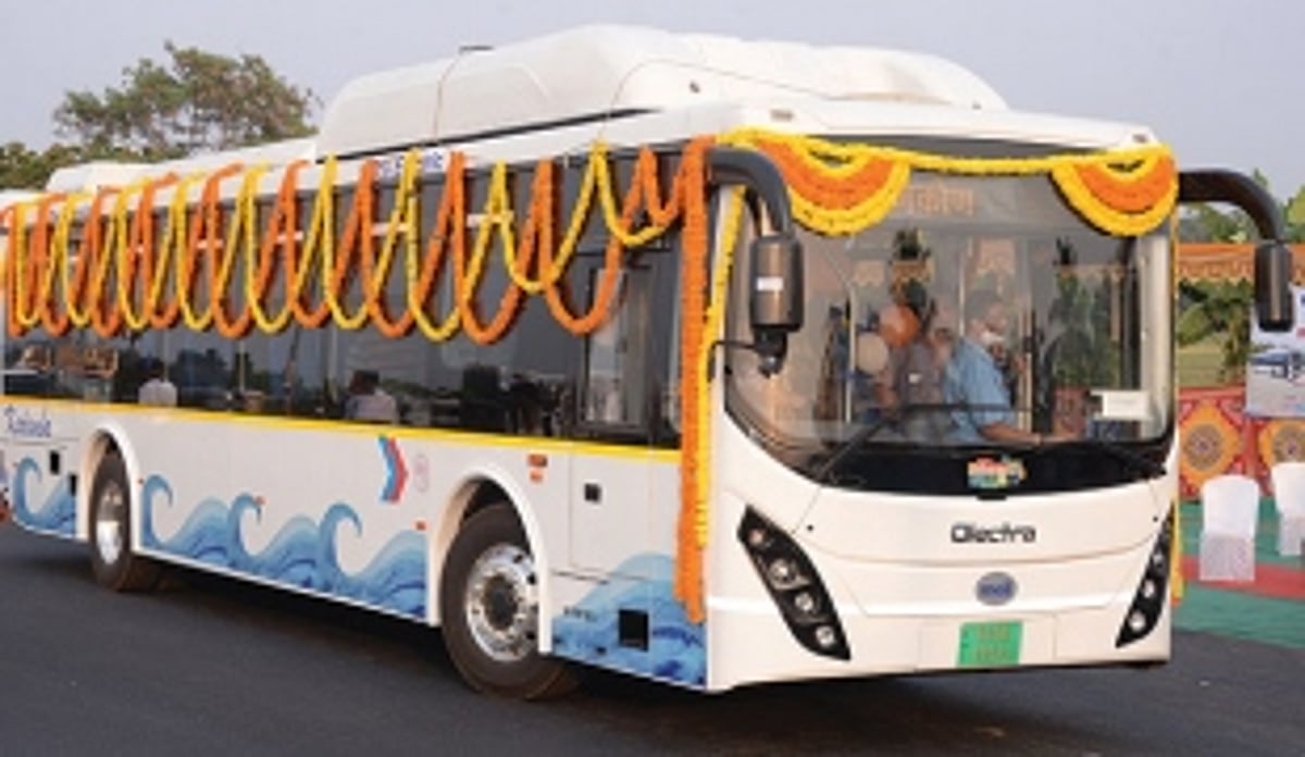 Ordinary bus passengers need to sweat a little because AC buses are needed for delegates & flight passengers