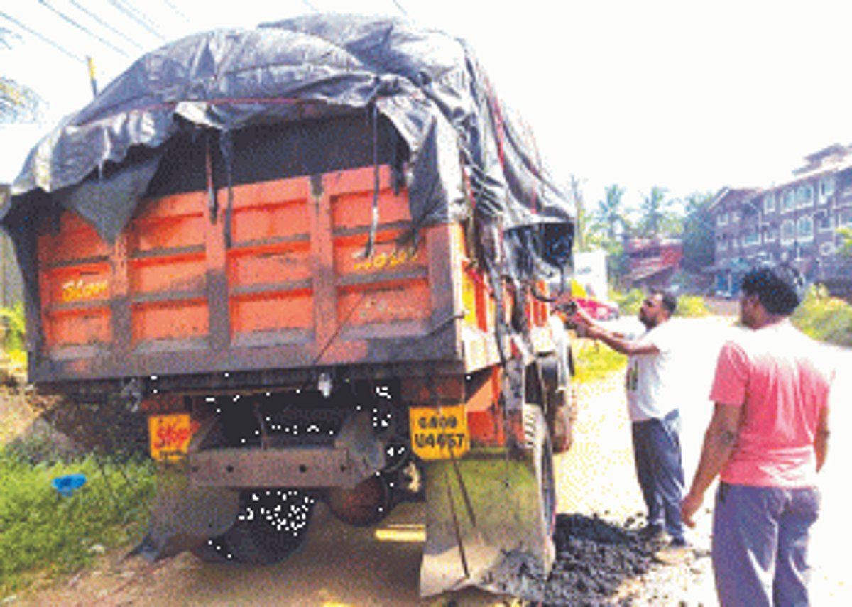 Ore-laden trucks cause noise and sound pollution in Sanvordem, say locals