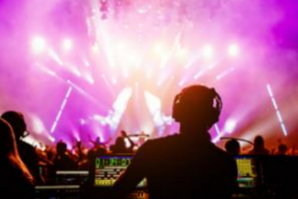 Outdoor loud music parties continue unabated in Anjuna