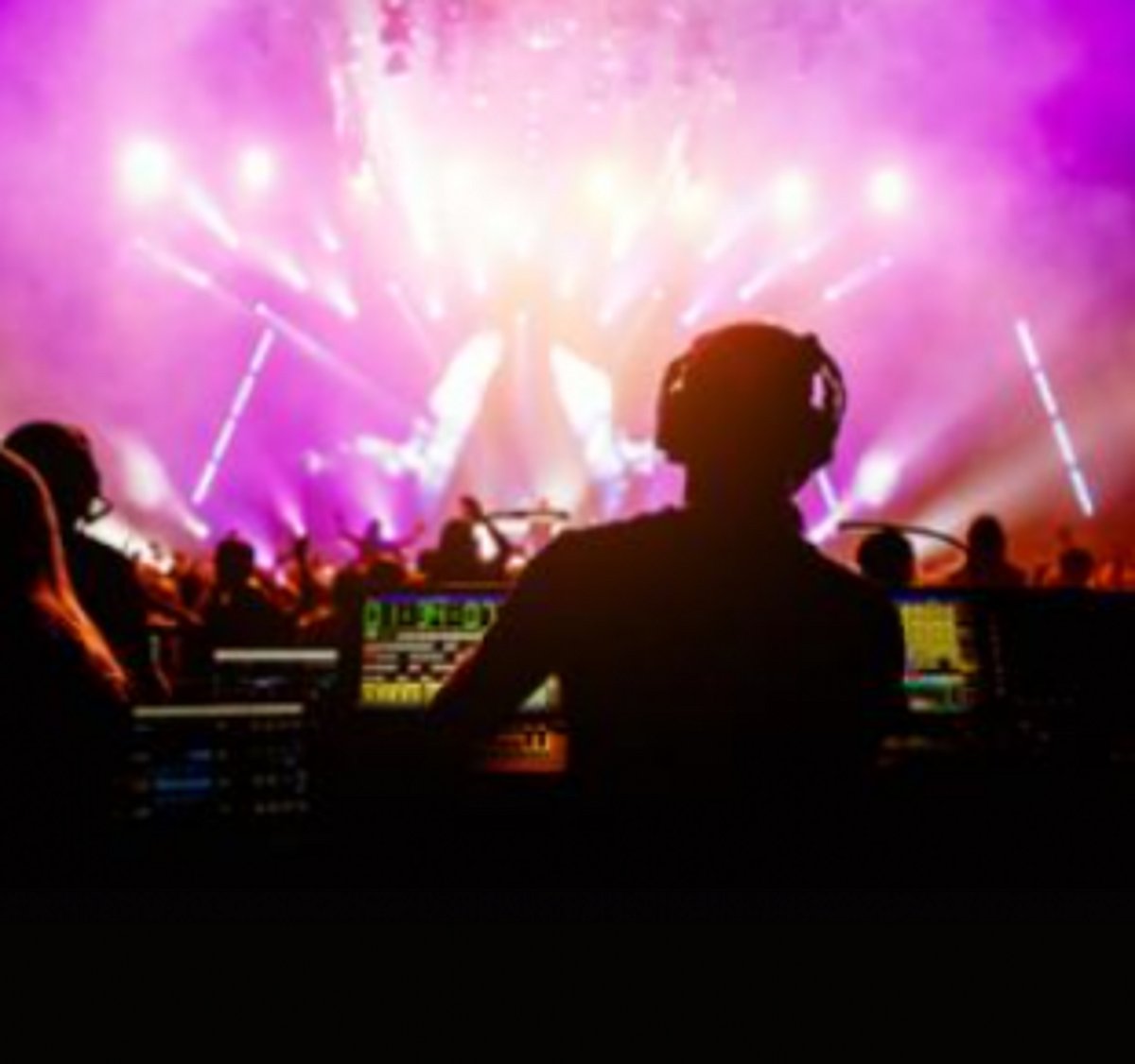 Outdoor loud music parties continue unabated in Anjuna