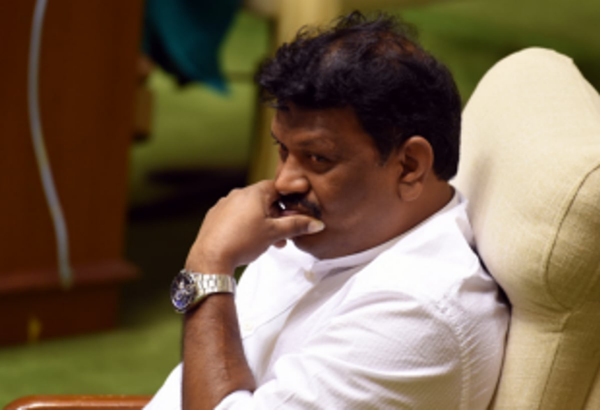 Outgoing Lokayukta nails Lobo, says “unfit to be a minister”