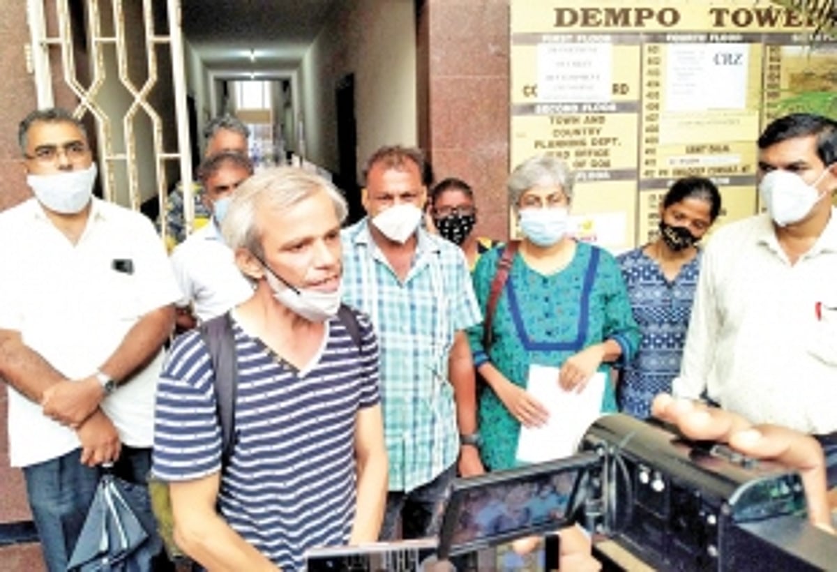 Outsiders’ Development Plan?