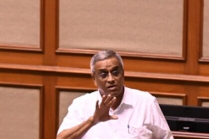 Outstanding dues will be recovered in time-bound manner: Dhavalikar