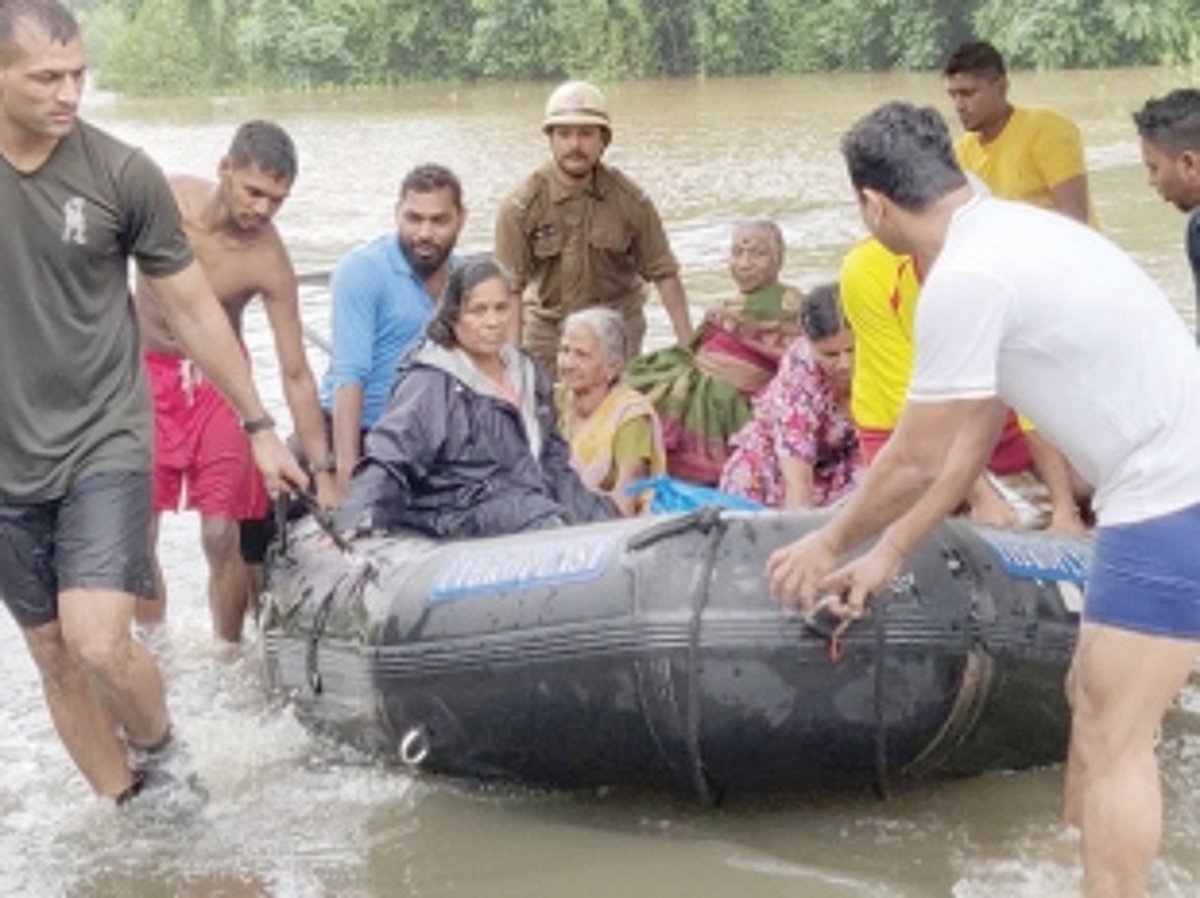 Over 300 people evacuated from Camurlim