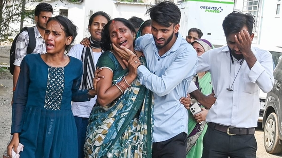 Overcrowding Claims Lives Again: GRP Constable Among 4 Dead in Mumbai Suburban Train Mishap
