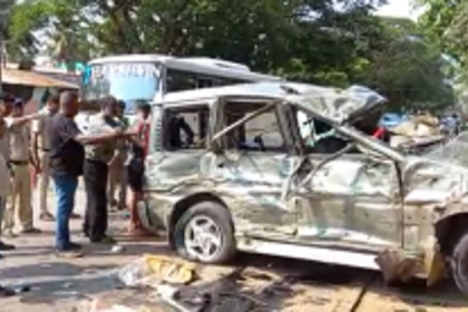 Overspeeding SUV rams into a bus and takes down light poles