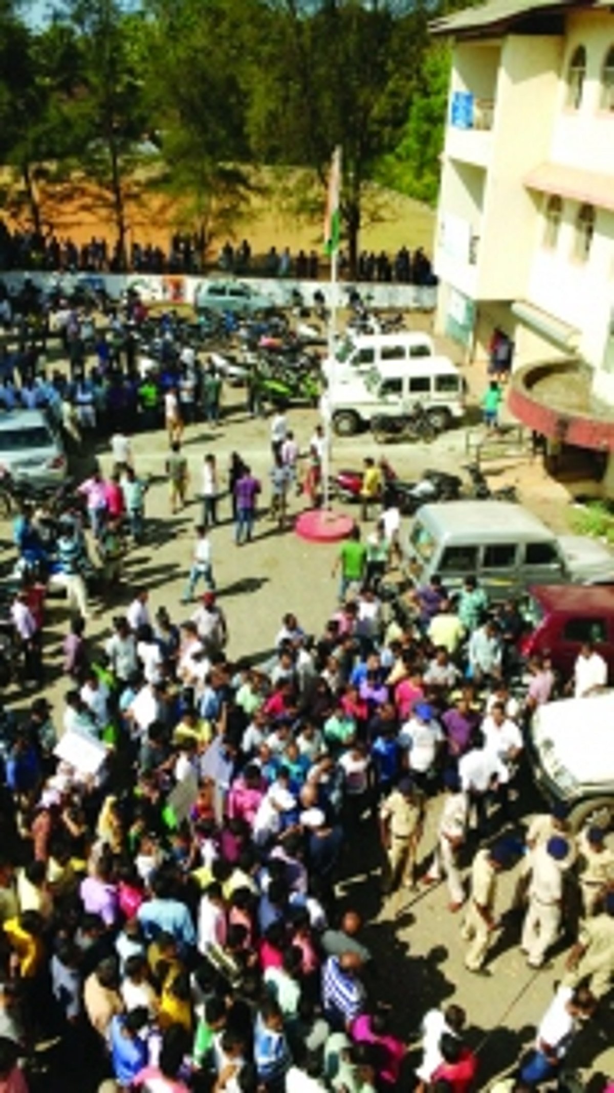 Owners march to Dy Collector's office  to protect their shacks at Agonda