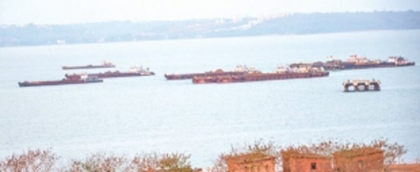 Owners worry over keeping barges loaded 1 Owners worry over keeping barges loaded