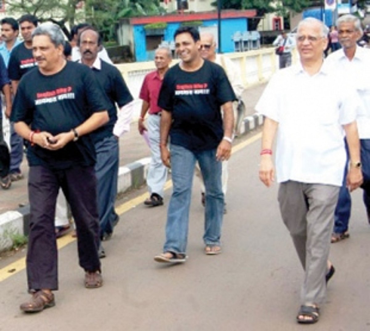 PARI-WAR as Velingkar and Parrikar break their SANGH