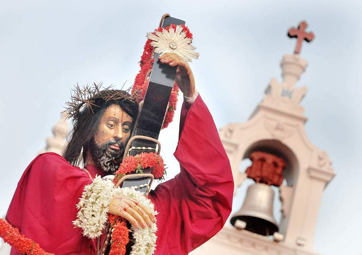PASION OF CHRIST! A statue of Jesus carrying the cross marking the  Passover day at Immaculate Conception church, Panjim on Palm Sunday.