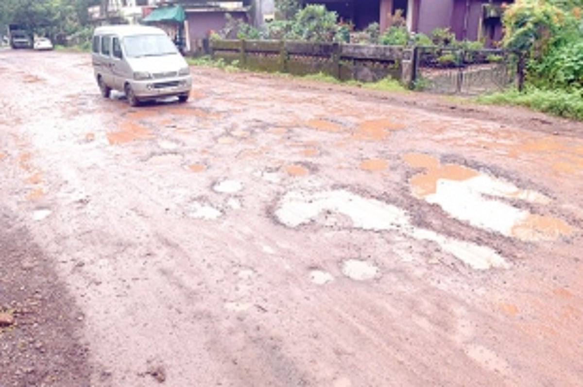 PLAYING BLIND?  PWD claims contractors 'regularly' maintaining roads