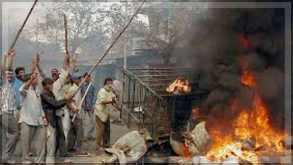PM Modi Defends Gujarat's History of Violence, Explains Context of 2002 Riots