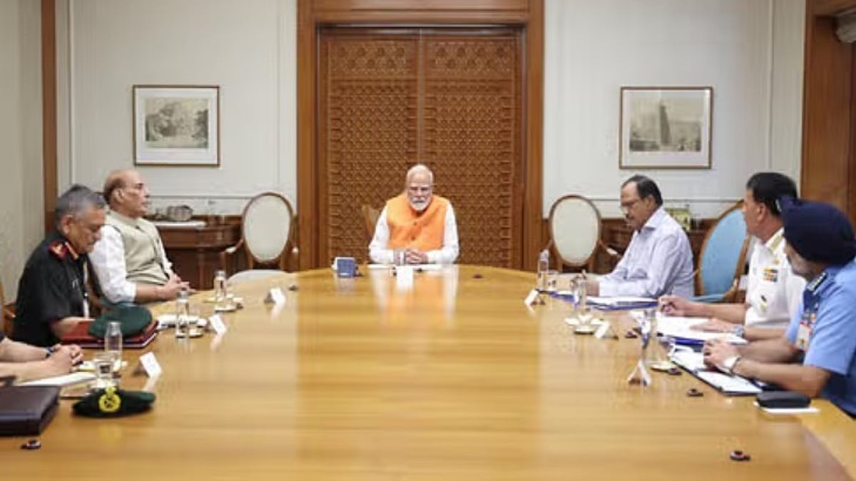 PM Modi Grants Armed Forces Full Freedom to Respond to Pahalgam Attack