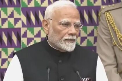 PM Modi Surprises Ghanaian Lawmakers with India's 2,500 Political Parties