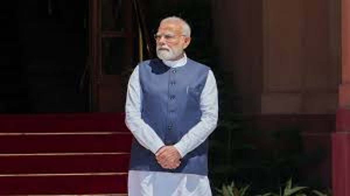 PM Modi Urges Manipur Outfits to Abandon Violence, Embrace Peace