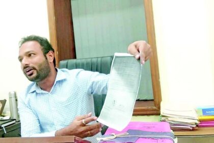 PMC Chief Officer files police complaint against forged income certificate