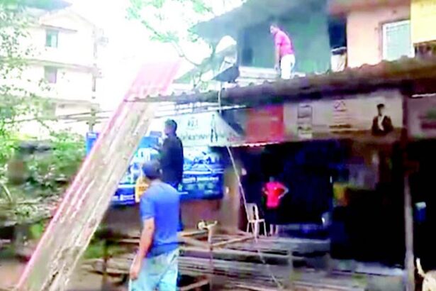 PMC clears encroachments on road widening area