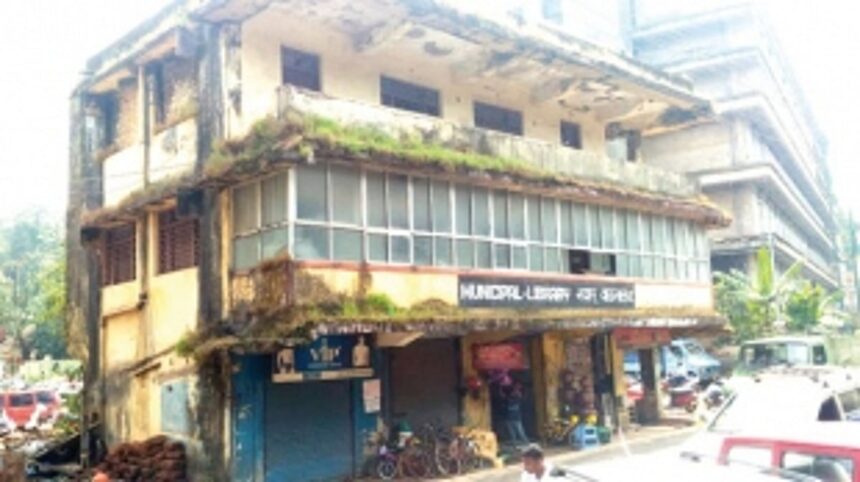 PMC yet to demolish ‘unsafe’ Shastri Hall building 1 PMC yet to demolish ‘unsafe’ Shastri Hall building