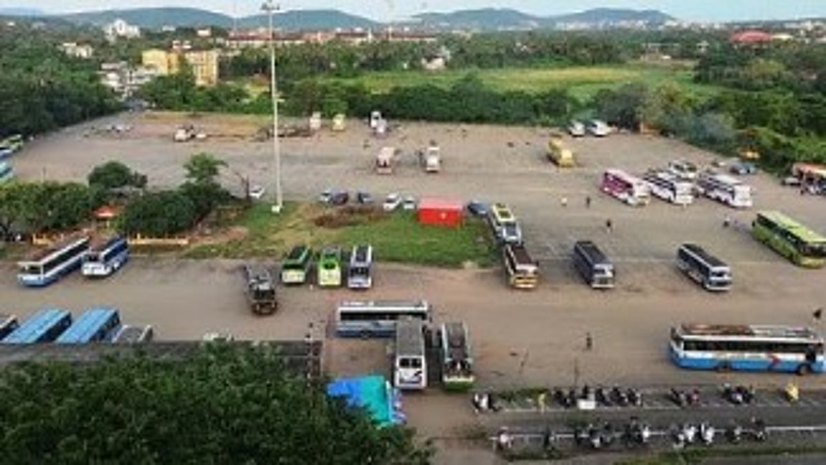 PWD Minister Digambar Kamat to Monitor Margao Bus Terminal Redevelopment and Pay Parking Projects