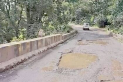 PWD & NHAI at loggerheads over Chorla Ghat road work
