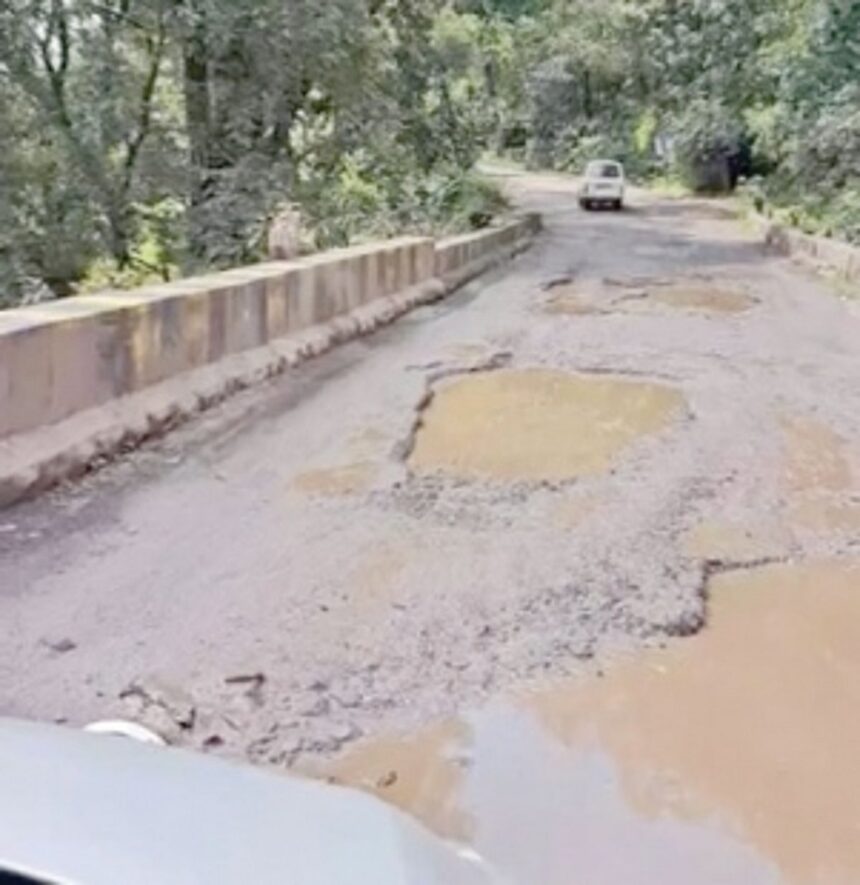 PWD & NHAI at loggerheads over Chorla Ghat road work