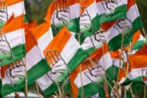 Pabhugaonkar  joins Congress