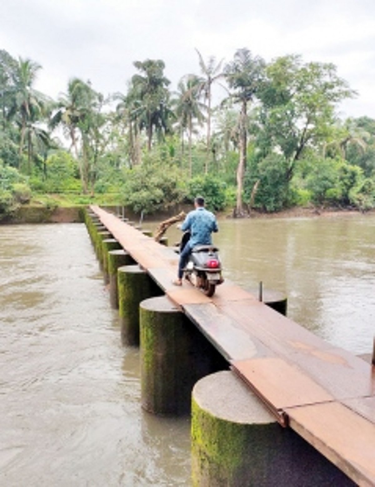 Paikul locals threaten to boycott polls  if footbridge not repaired on time