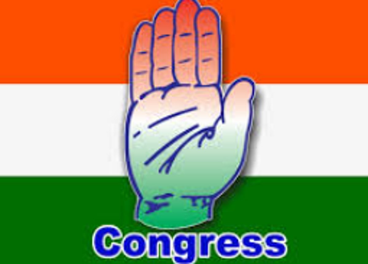 Painting Police corrupt: Cong demands apology from Dy CM