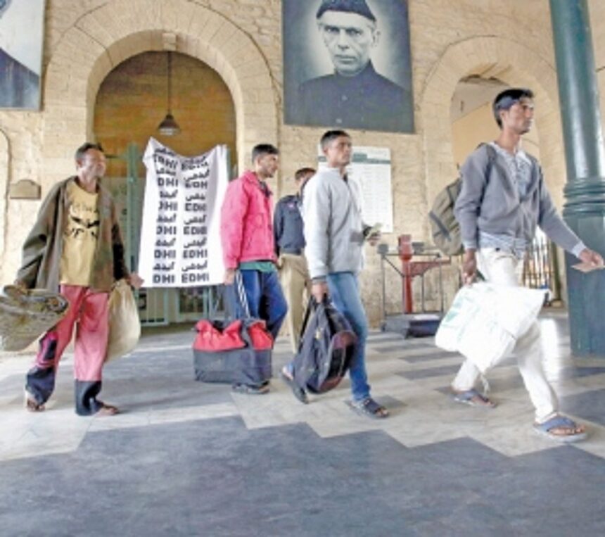 Pak releases 147 Indian fishermen in goodwill gesture