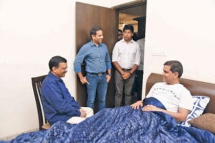 Palekar's fast marks the start of a new revolution in Goa: Kejri