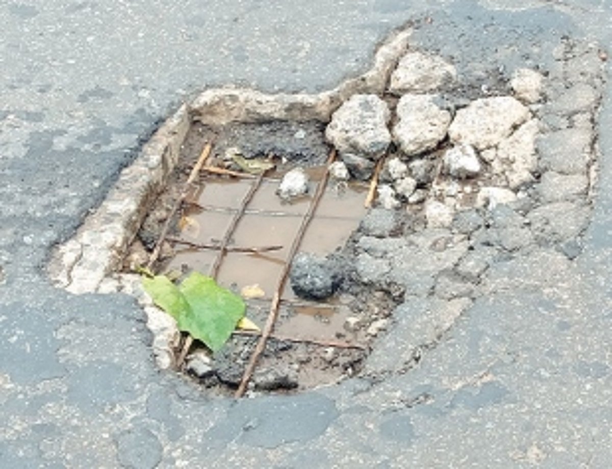 Panchas warn of stir if govt fails to repair pot-holes on Borim Bridge