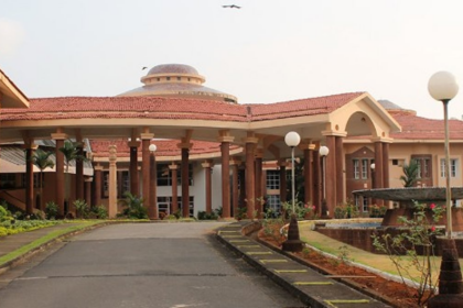 Panchayat Secretaries Overstay Tenure Amid Complaints, Sparking Uproar in Goa Assembly Over Governance Lapses