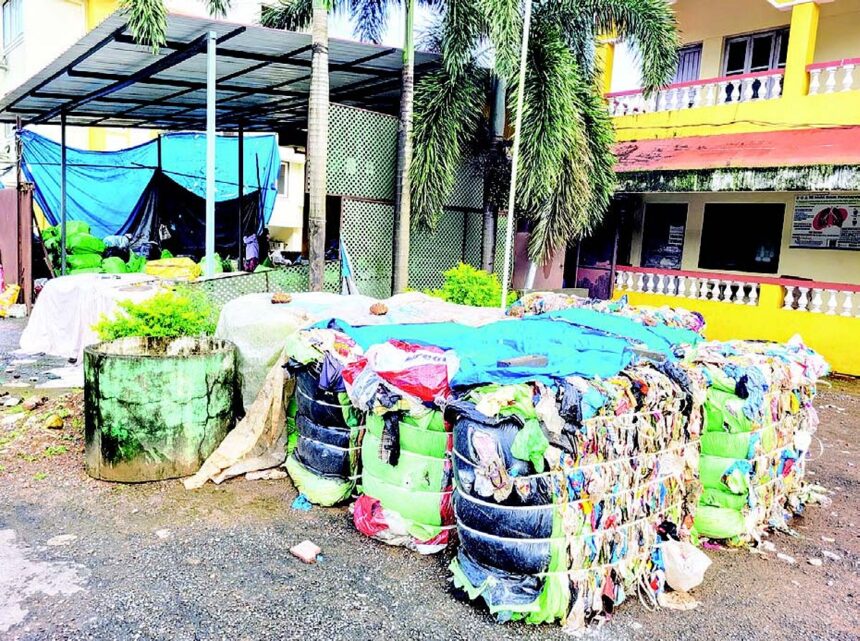 Panchayat ghar drowning in garbage 1 Panchayat ghar drowning in garbage