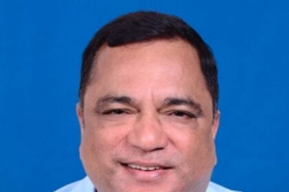 Panchayat minister says no postponement, CM says reservations first