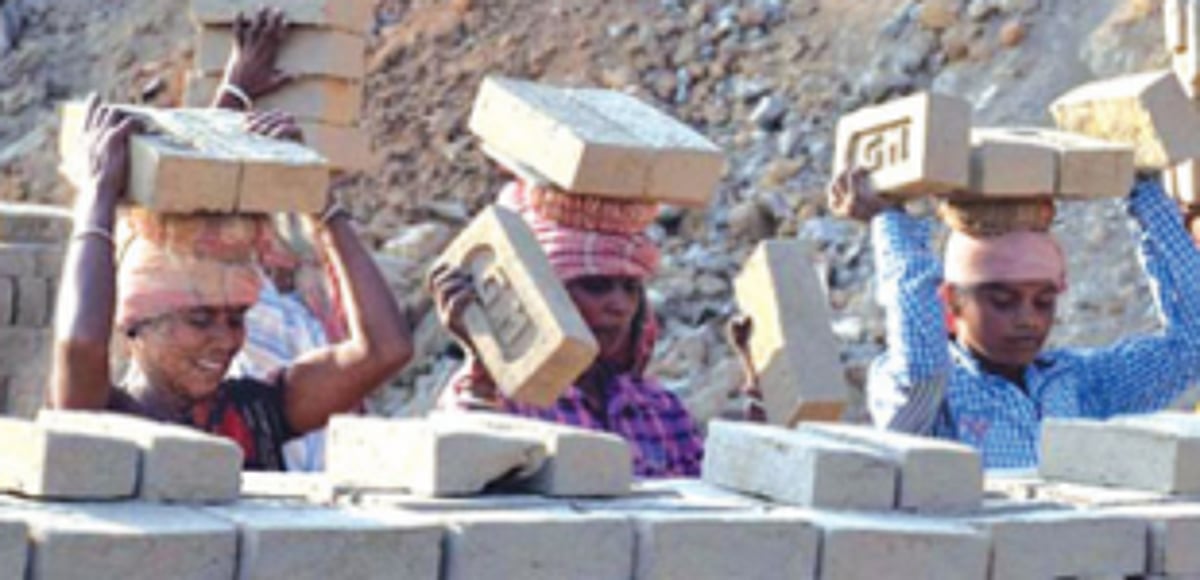 Panchayats directed to employ  migrants for pre-monsoon work