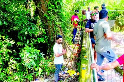 Panel of WRD engineers, hydrologist, expert technicians inspect Oxel Spring to ascertain construction impact