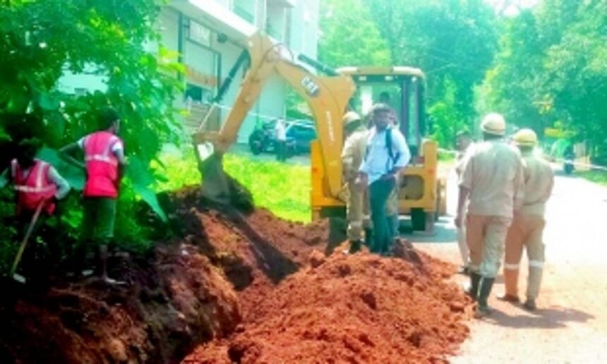 Panic at Curti after leakage of gas pipeline during excavation