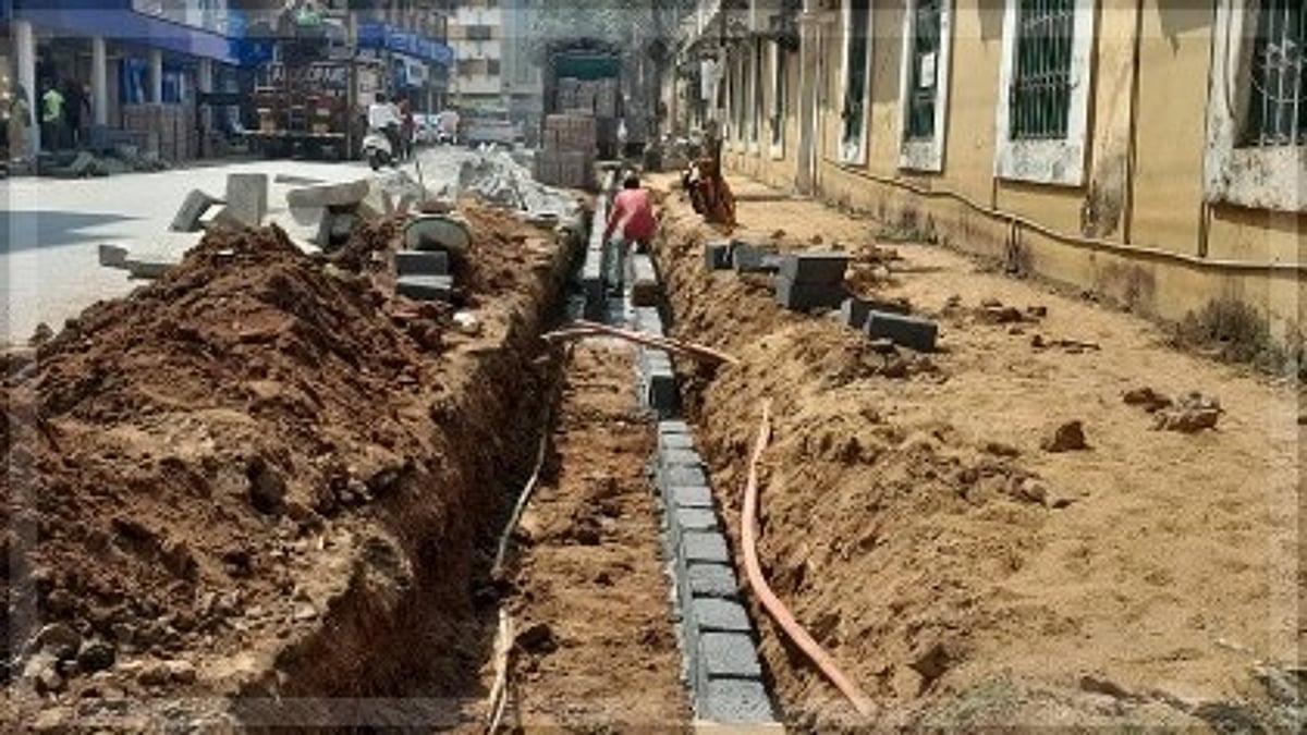 Panjim Residents Question SP Traffic's Advice to Use Public Transport Amid Poor Road Conditions