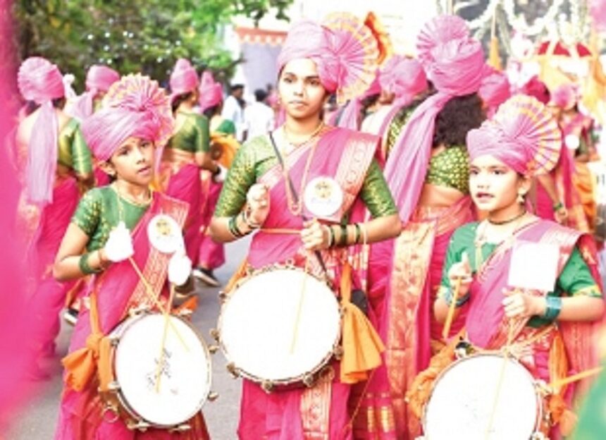 Panjim Shigmotsav  attracts large crowd