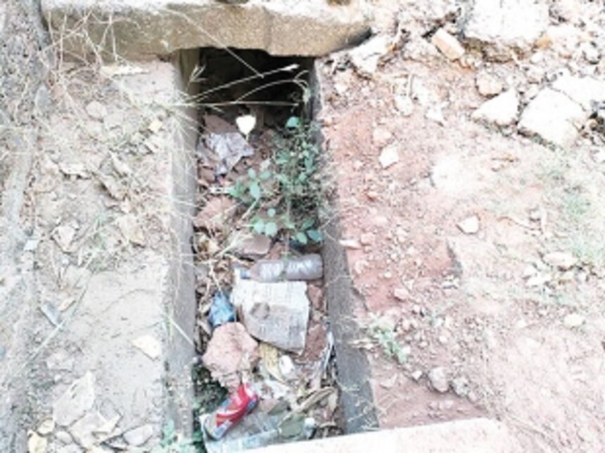 Panjim drains clogged, say CCP councillors 1 Panjim drains clogged, say CCP councillors