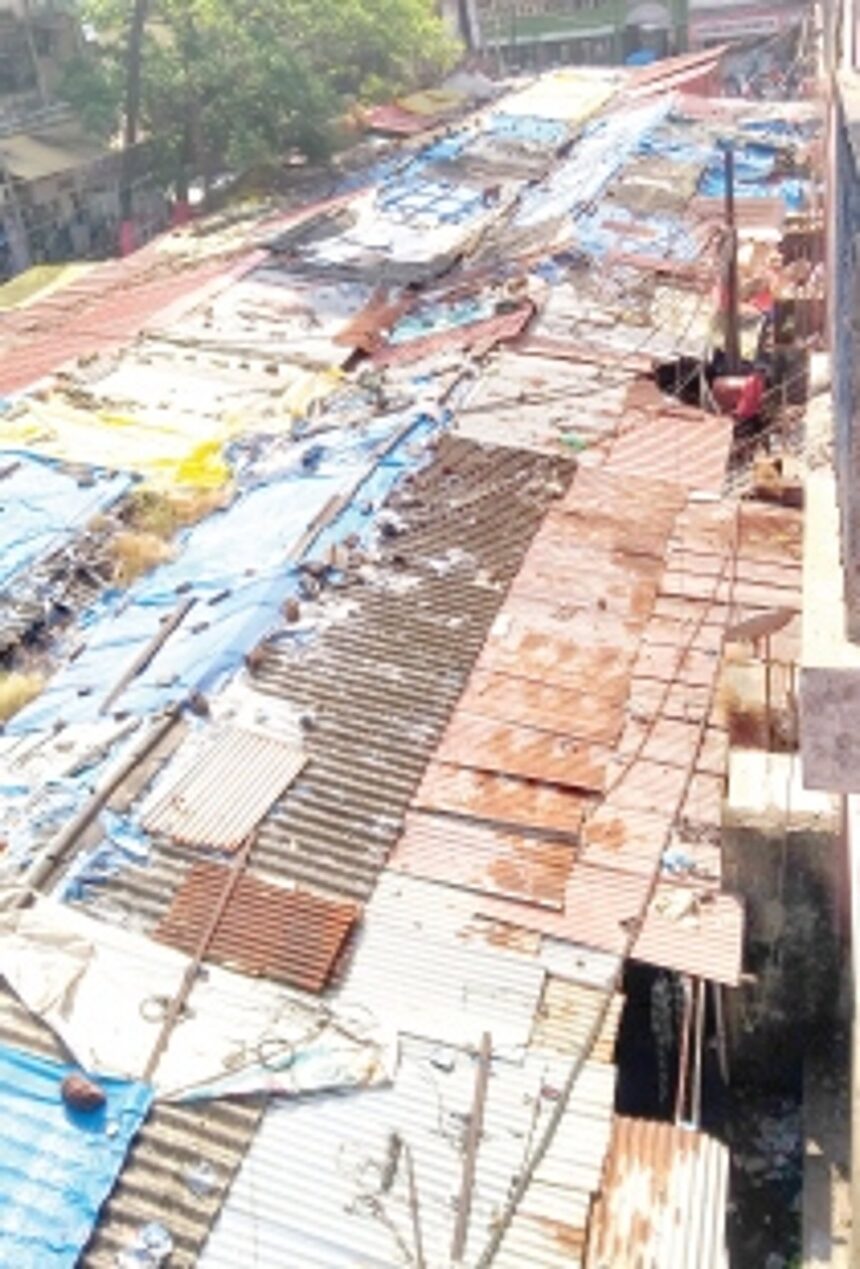 Panjim market annex: Rooftop  of some shanties or slums?