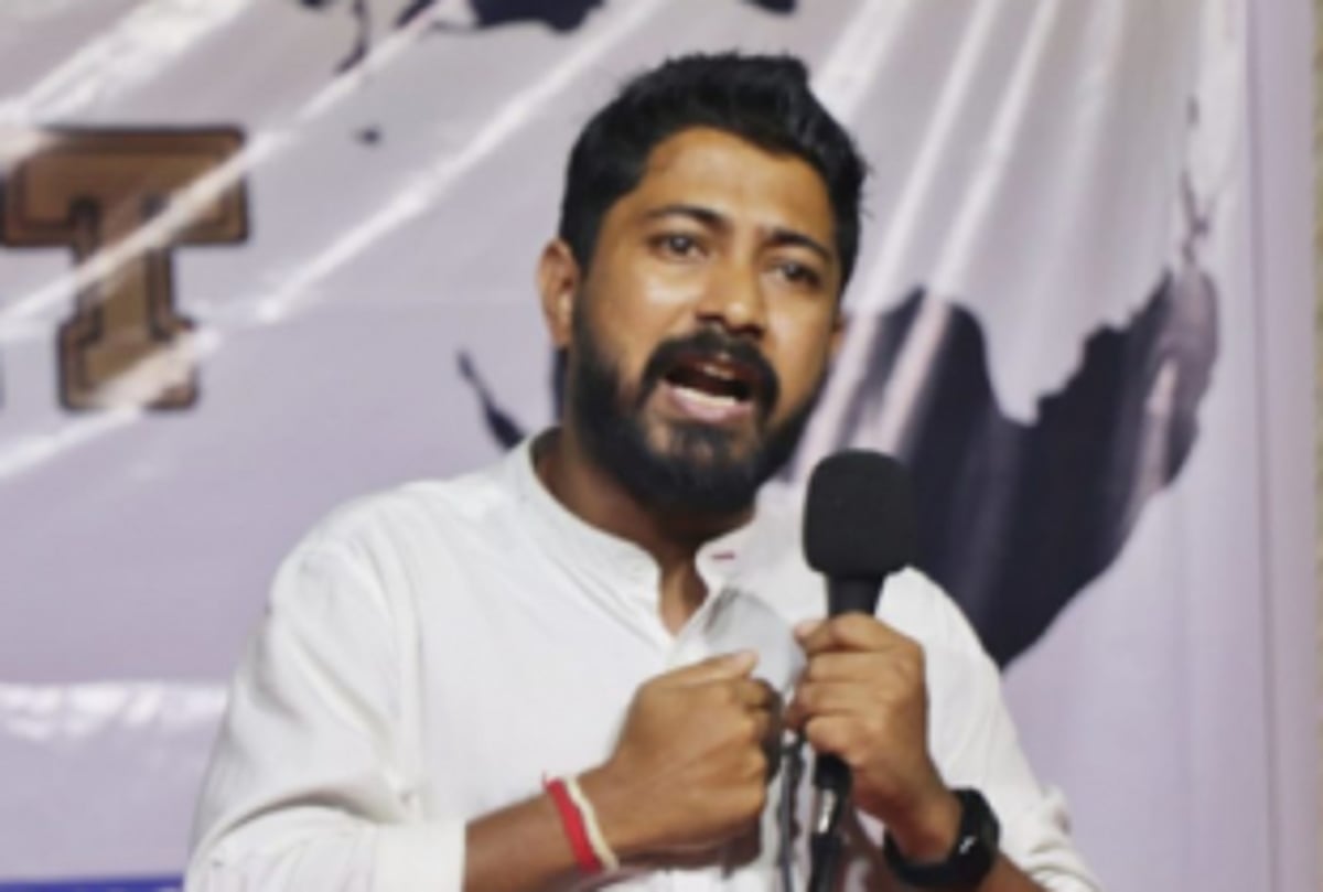 Parab hits out at Dy CM