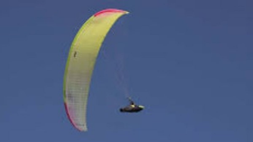 Paragliding Tragedy in Goa: Pune Tourist and Pilot Die as Cable Snaps Mid-Air