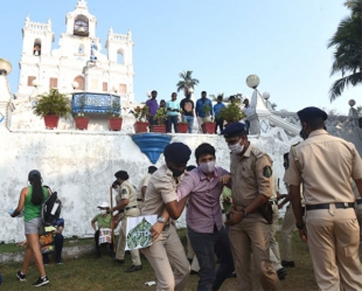 Parents condemn police action on their children