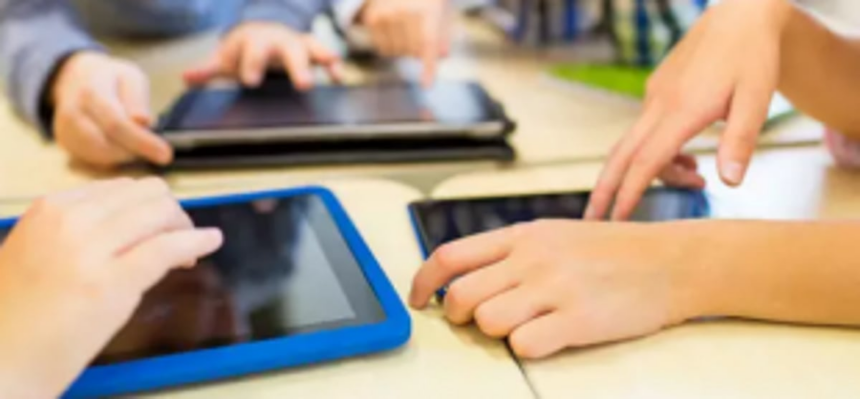 Parents in a fix over mobile phone access to children 1 Parents in a fix over mobile phone access to children