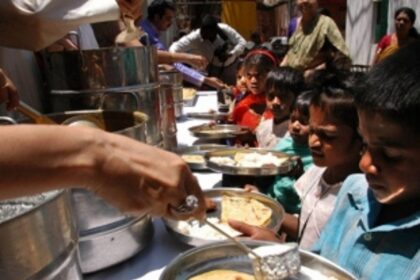 Parents panic as worms found in mid-day meals at Keri and Savoi Verem