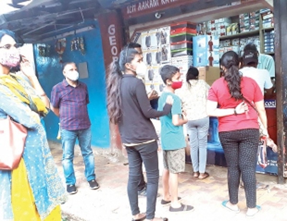 Parents peeved with govt decision on opening schools at short notice